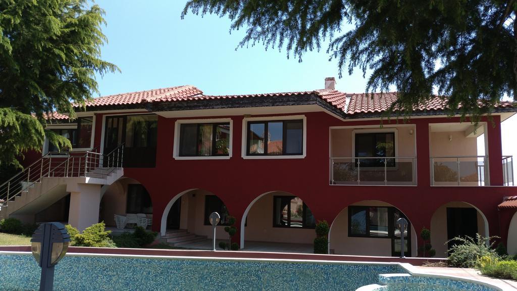 Червената къща Hotel Кошарица Екстериор снимка